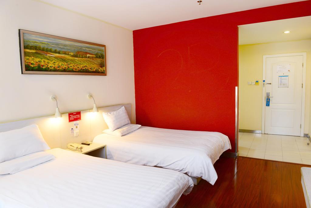 Hanting Express Shanghai Middle Sichuan Road Εξωτερικό φωτογραφία
