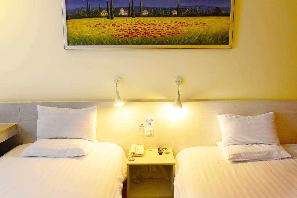 Hanting Express Shanghai Middle Sichuan Road Εξωτερικό φωτογραφία