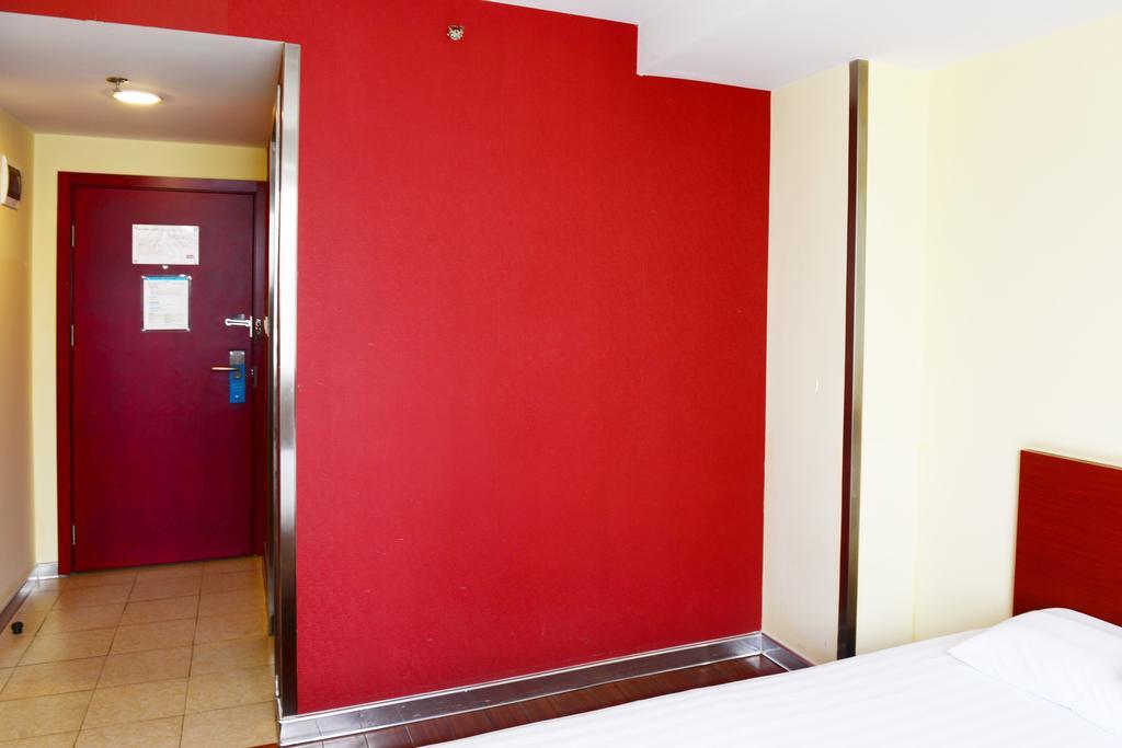 Hanting Express Shanghai Middle Sichuan Road Εξωτερικό φωτογραφία