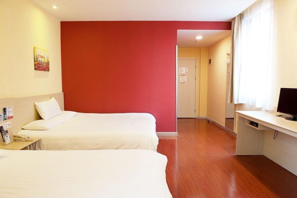 Hanting Express Shanghai Middle Sichuan Road Εξωτερικό φωτογραφία