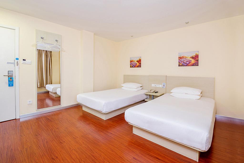 Hanting Express Shanghai Middle Sichuan Road Εξωτερικό φωτογραφία