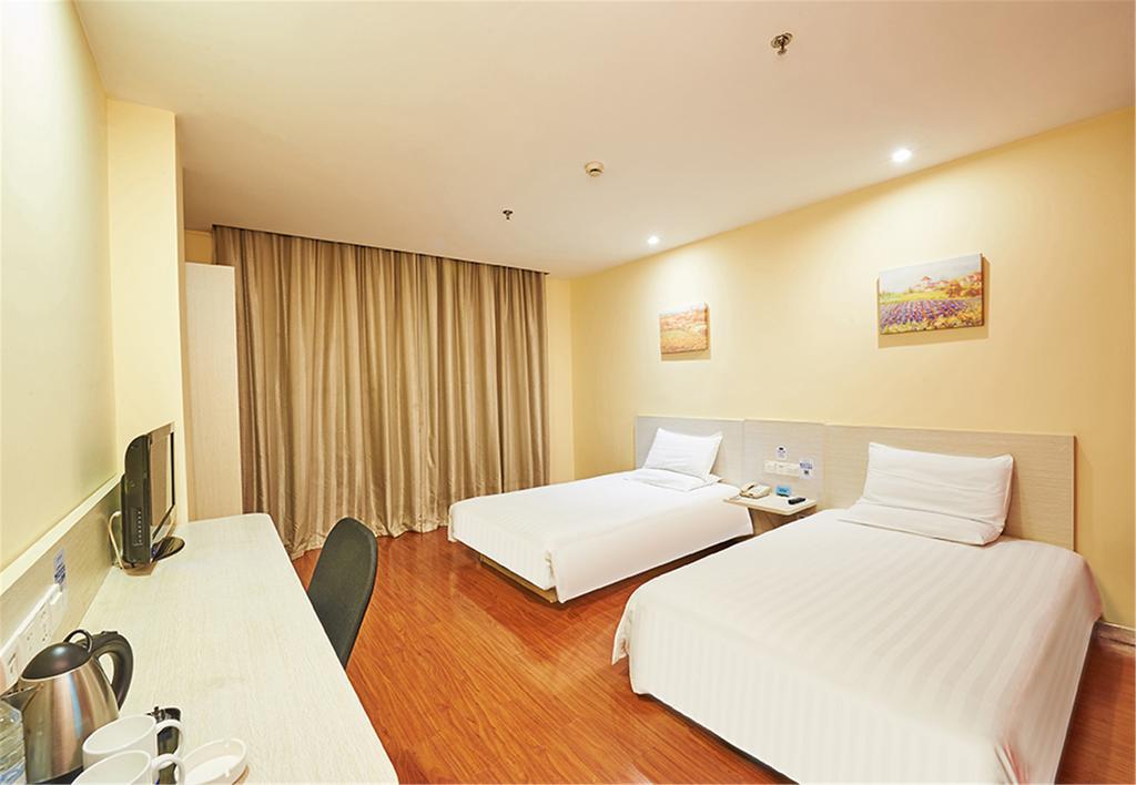 Hanting Express Shanghai Middle Sichuan Road Εξωτερικό φωτογραφία
